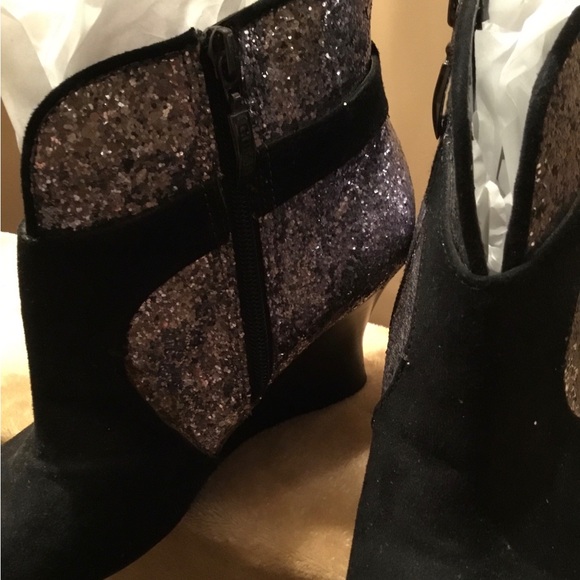 🖤 Metallic / GUESS Ankle Boots / Silver Sparkles / Excellent Condition / Sexy🖤 - Picture 7 of 11